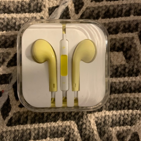 Other | Apple Earbuds For Iphone Rare 